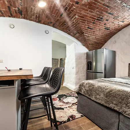 Historical & Modern Business With Sauna @kadriorg * タリン